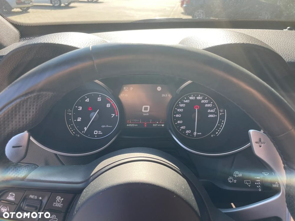 Alfa Romeo Stelvio 2.0 Turbo Veloce Q4 - 11