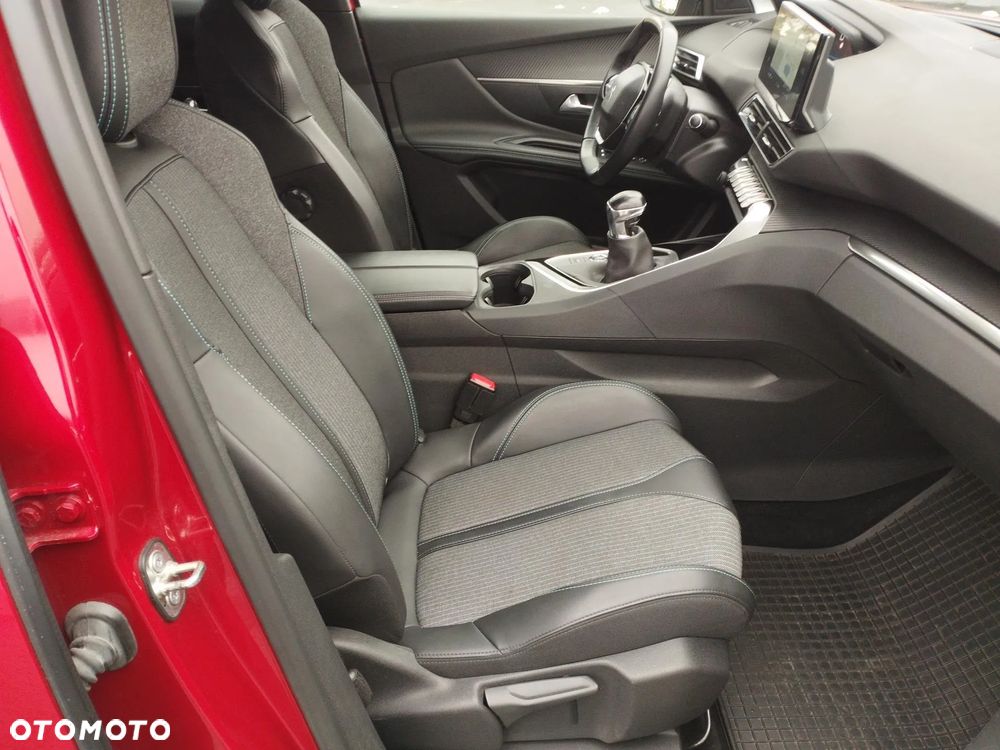 Peugeot 3008 1.5 BlueHDi Allure S&S - 22