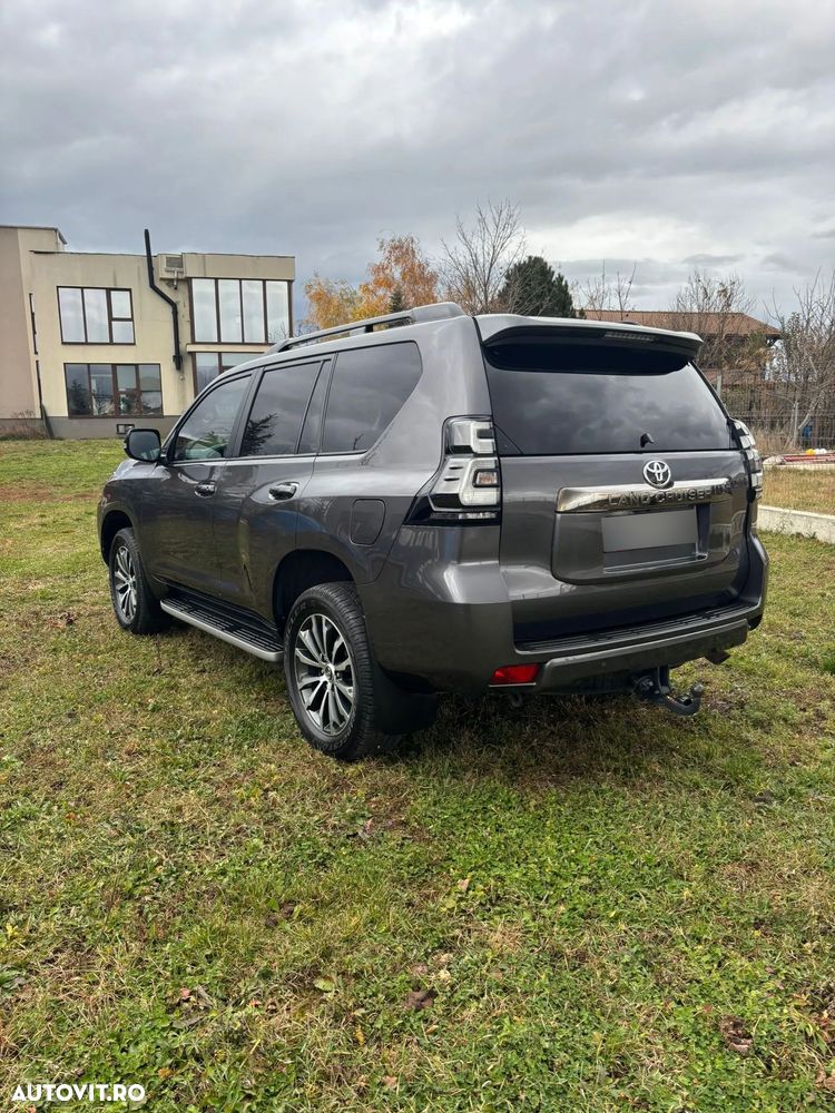 Toyota Land Cruiser - 6