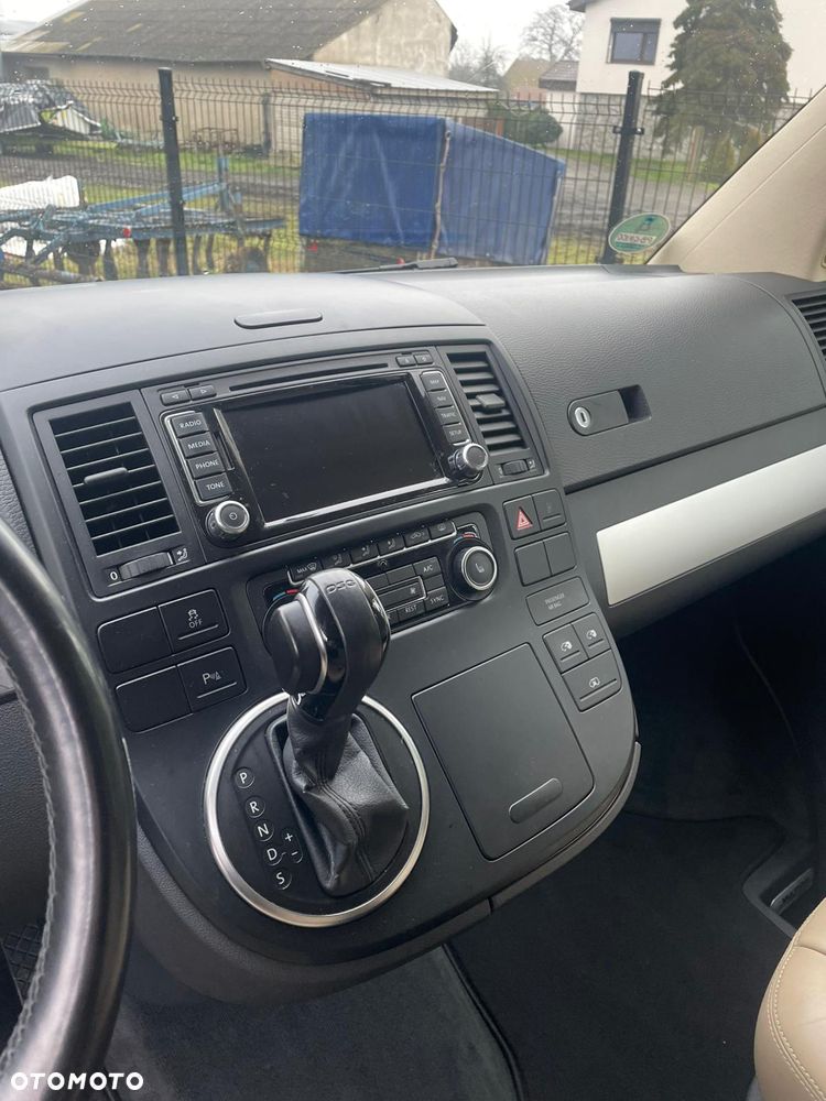Volkswagen Multivan - 5