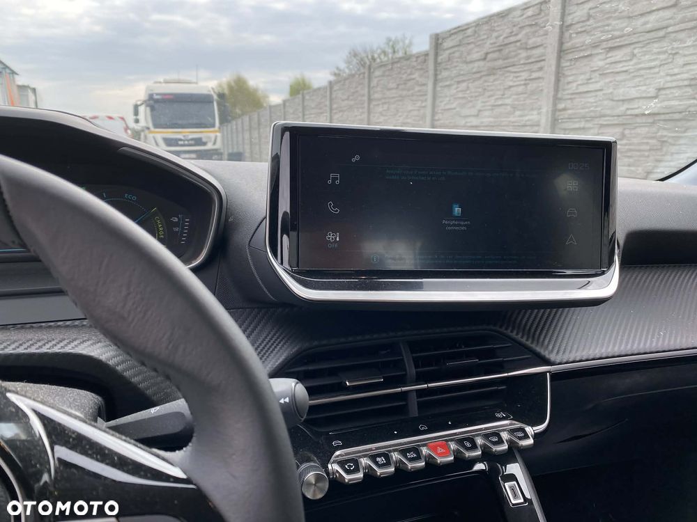 Peugeot 208 Elektromotor 156 Allure - 16