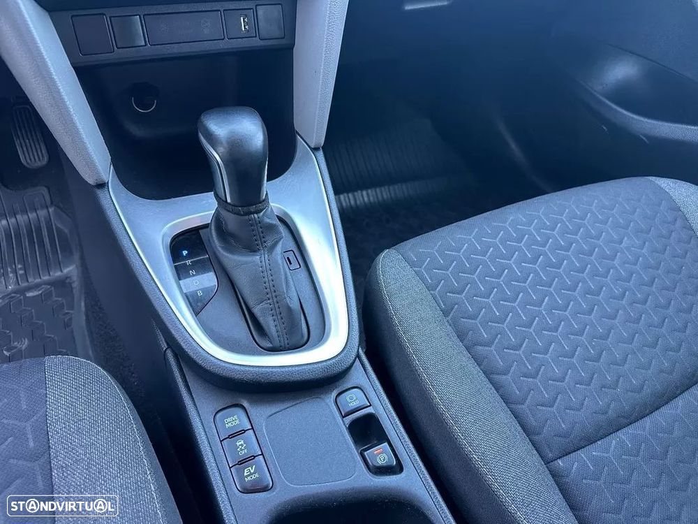 Toyota Yaris Cross 1.5 HDF Comfort Plus - 19