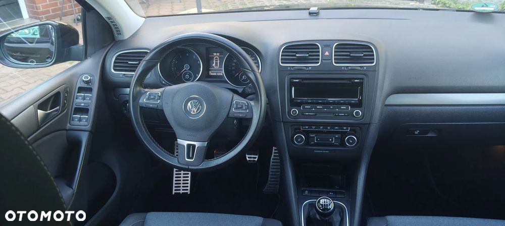 Volkswagen Golf 1.2 TSI BlueMotion Technology MATCH - 26