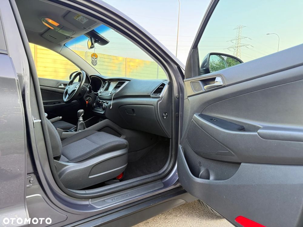 Hyundai Tucson 1.7 CRDI BlueDrive Comfort 2WD - 22