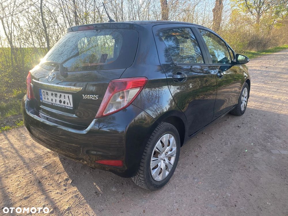 Toyota Yaris - 2