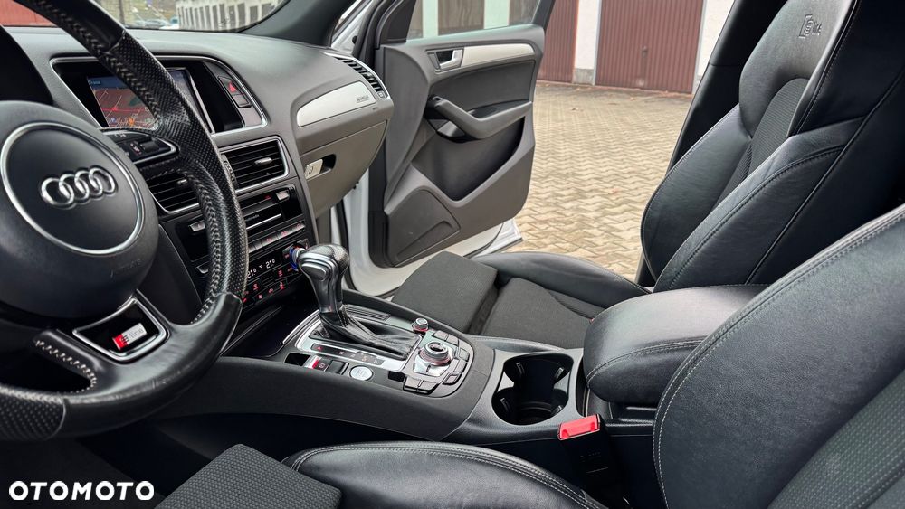 Audi Q5 2.0 TDI Quattro S tronic sport - 28