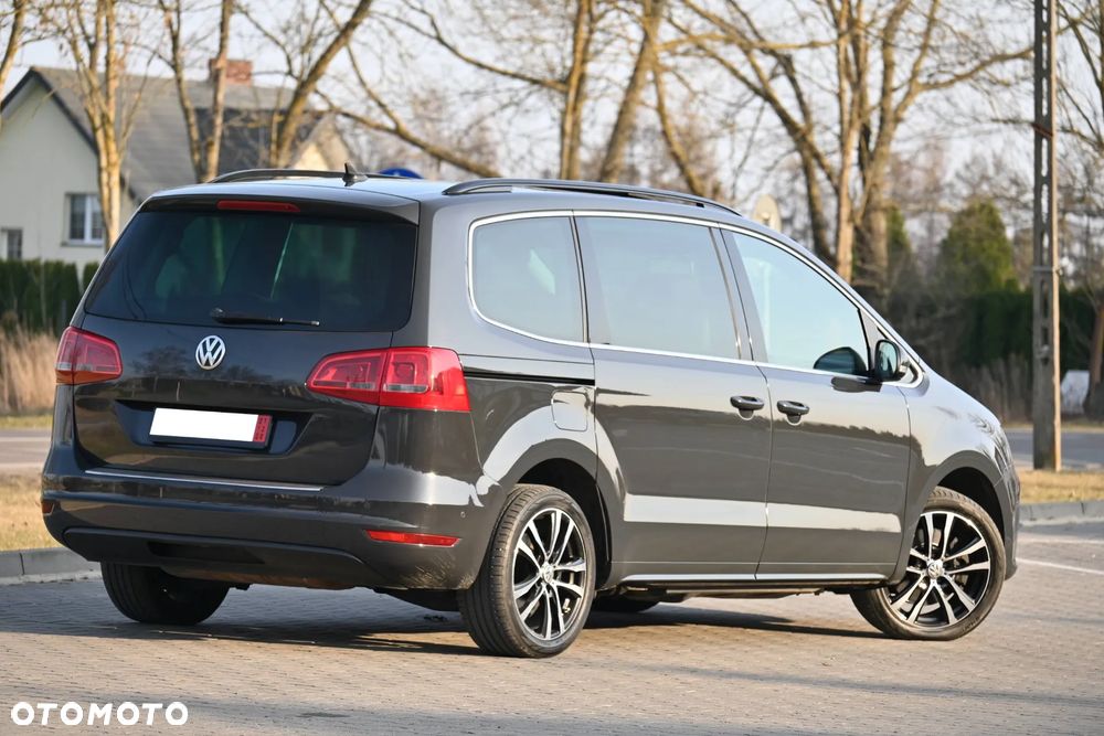 Volkswagen Sharan 2.0 TSI DSG Highline - 18