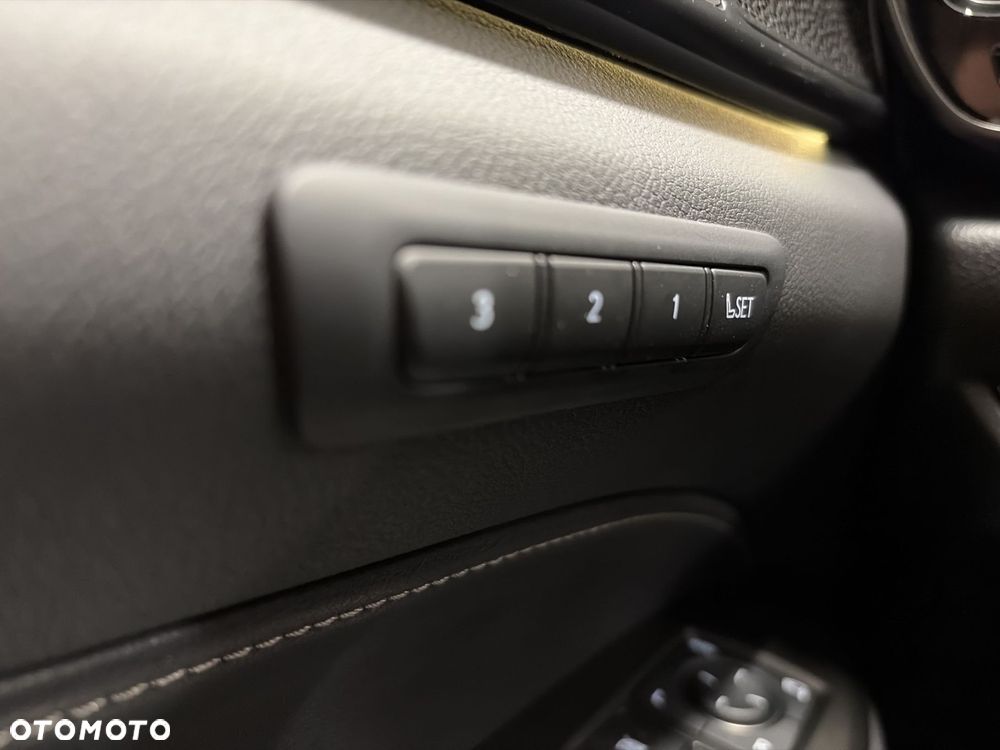 Lexus NX 350h F Sport AWD - 19