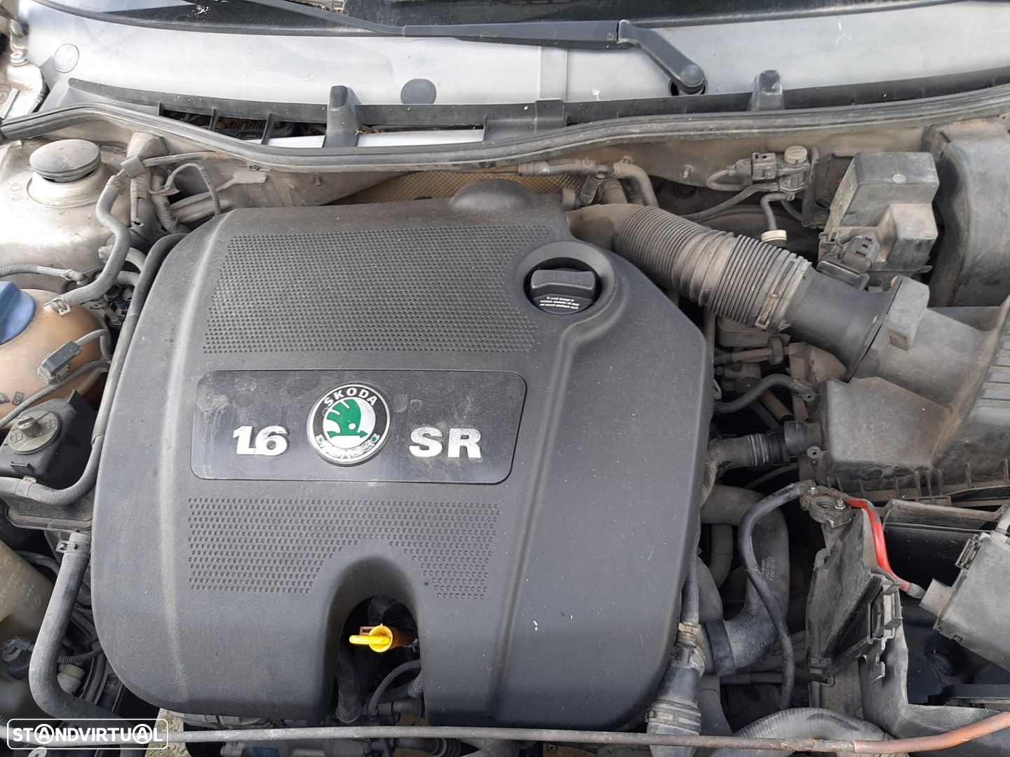 Skoda Octavia 1.6i disponível para peças - 7