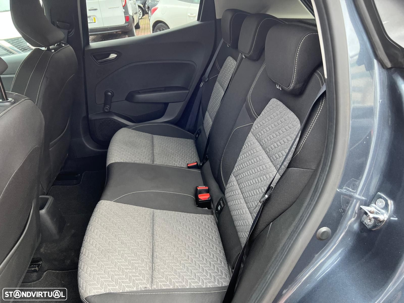 Renault Clio 1.0 TCe Zen - 33