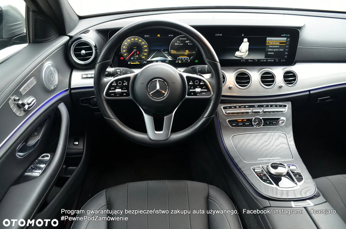 Mercedes-Benz Klasa E 220 d 4Matic T 9G-TRONIC Exclusive - 11