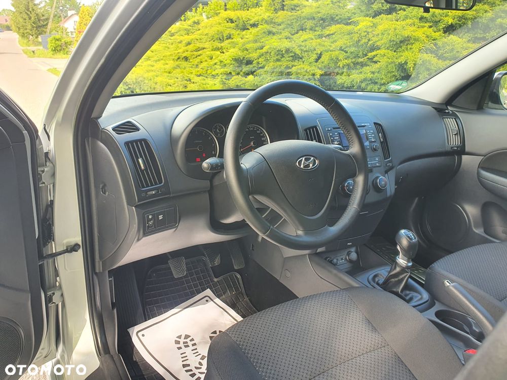 Hyundai i30 i30cw 1.4 Comfort - 17