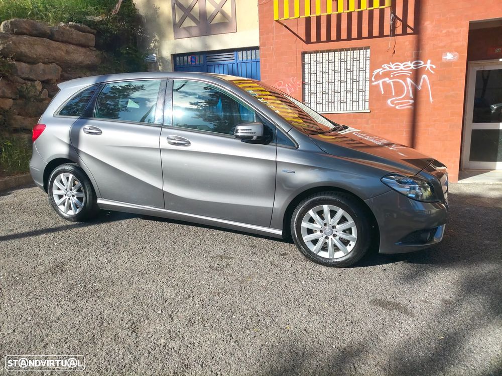 Mercedes-Benz B 180 CDI BlueEFFICIENCY - 2