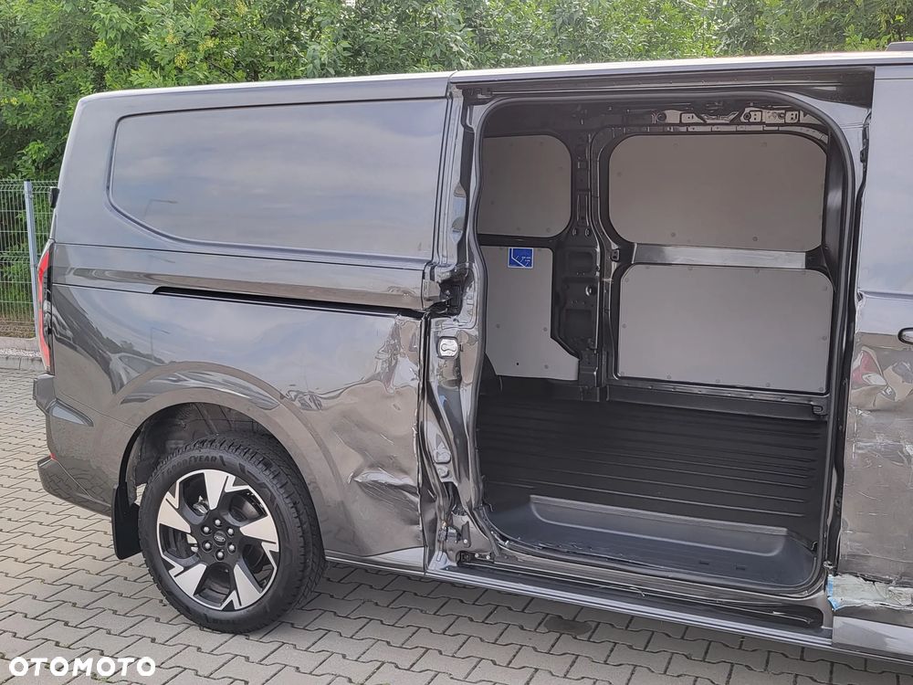 Ford Tranzit Custom - 33