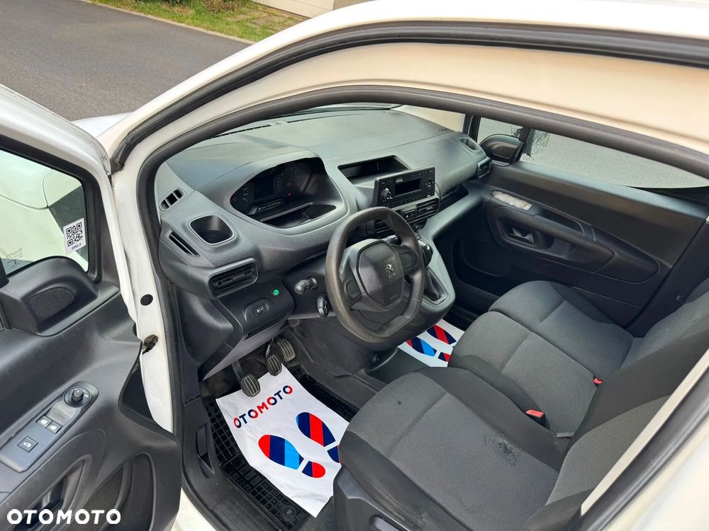Peugeot Partner - 8