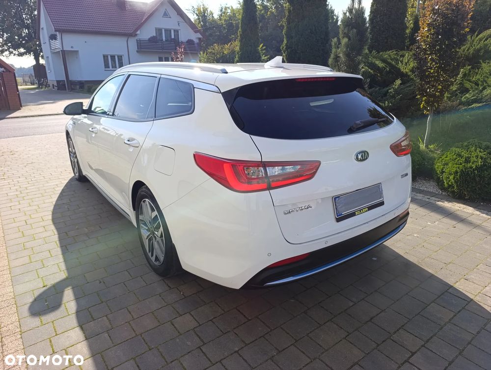 Kia Optima Plug-in Hybrid - 6