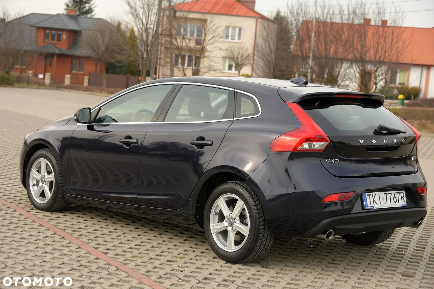 Volvo V40 D3 Drive-E Momentum - 4