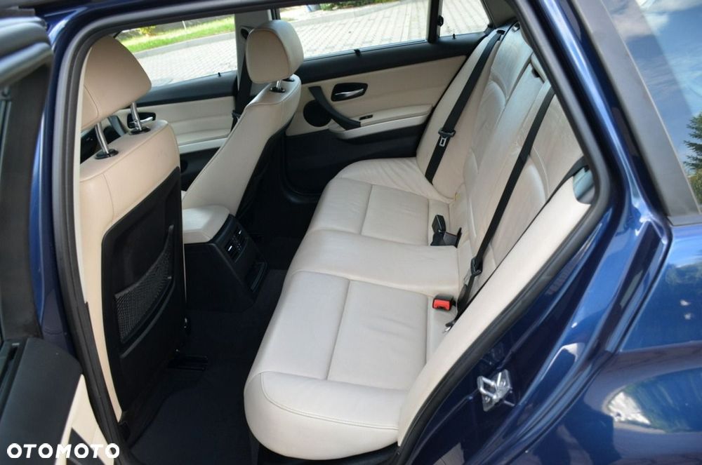 BMW Seria 3 - 29
