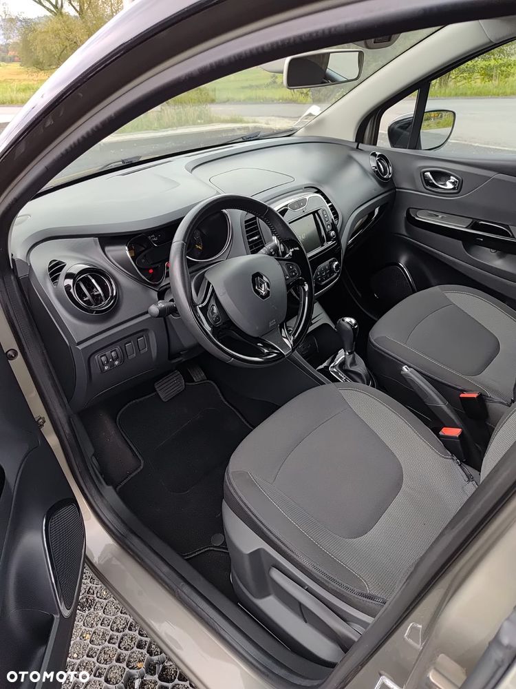 Renault Captur - 22