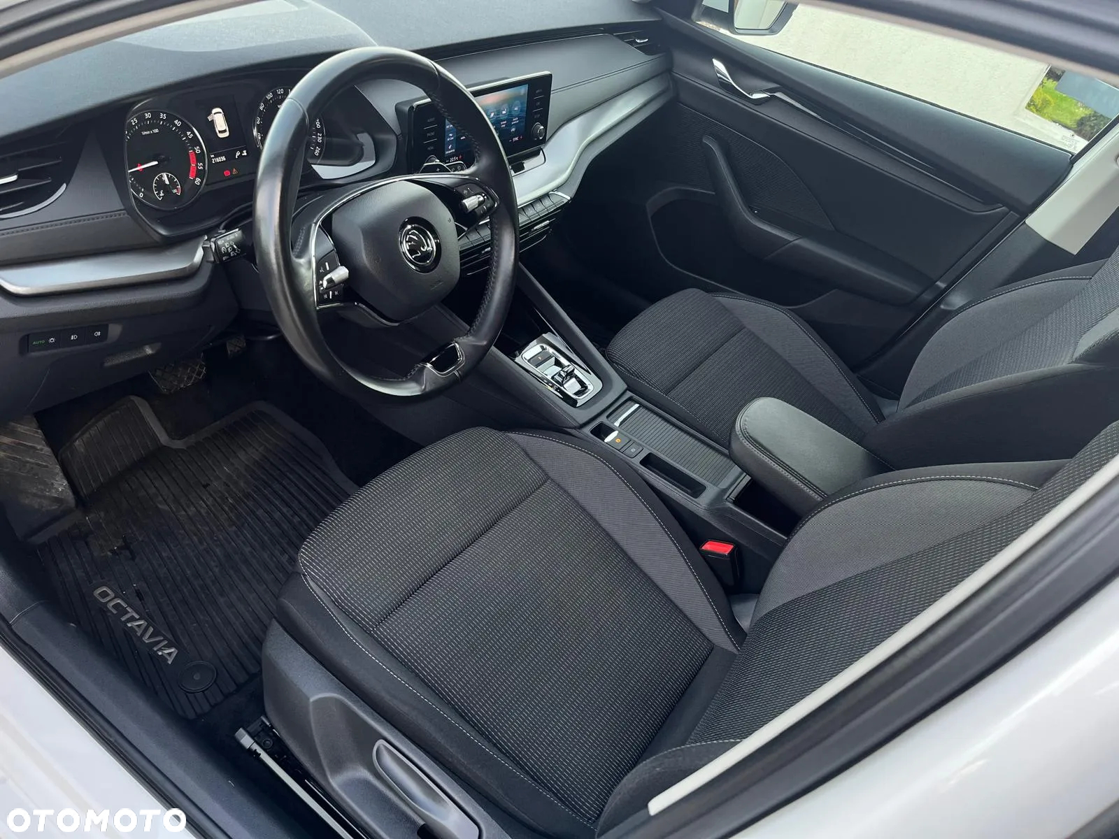 Skoda Octavia 2.0 TDI Ambition DSG - 6