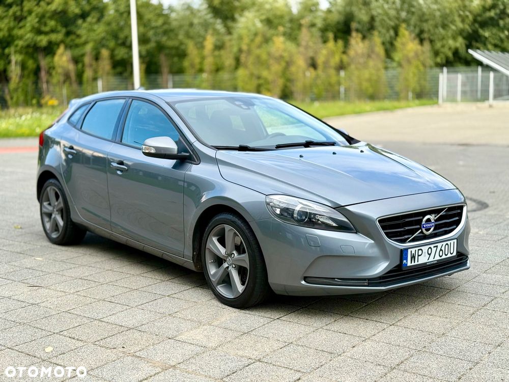 Volvo V40 D4 Geartronic Momentum - 21