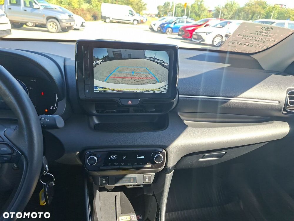 Toyota Yaris Hybrid 1.5 Style - 18