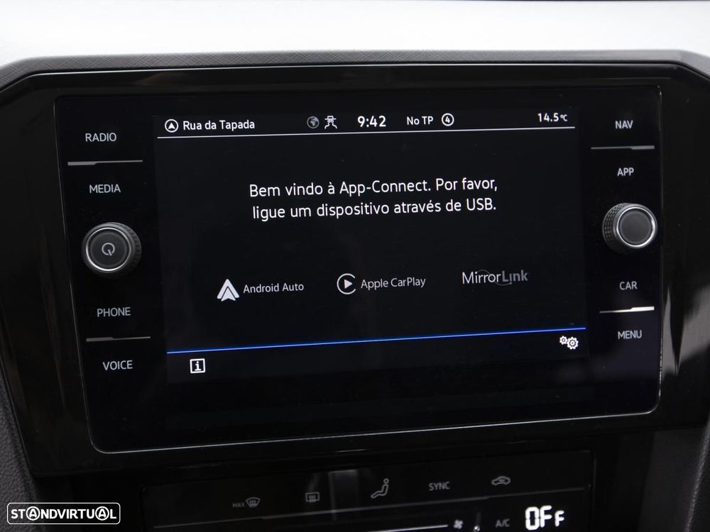 VW Passat Variant 2.0 TDI Business DSG - 27