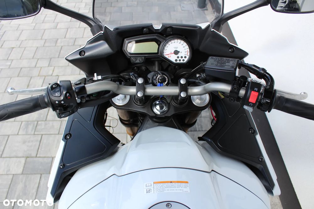 Yamaha FZ8 - 17