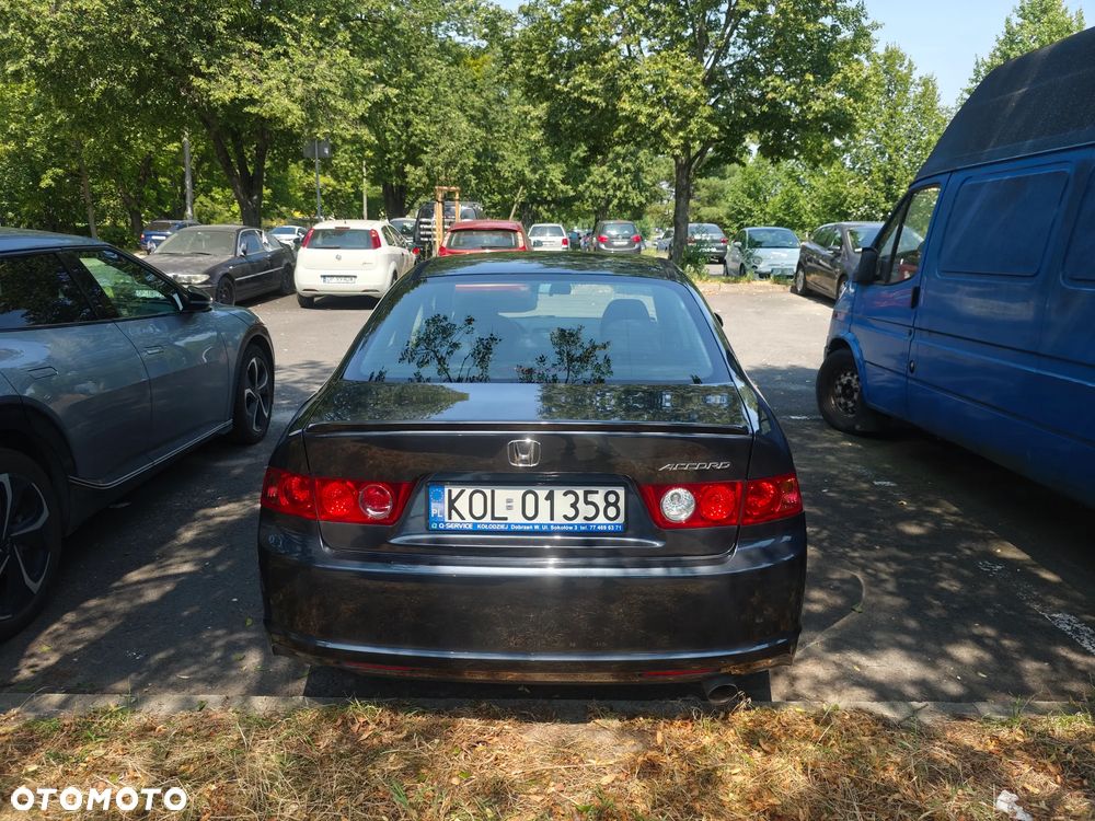 Honda Accord 2.0 Comfort - 13