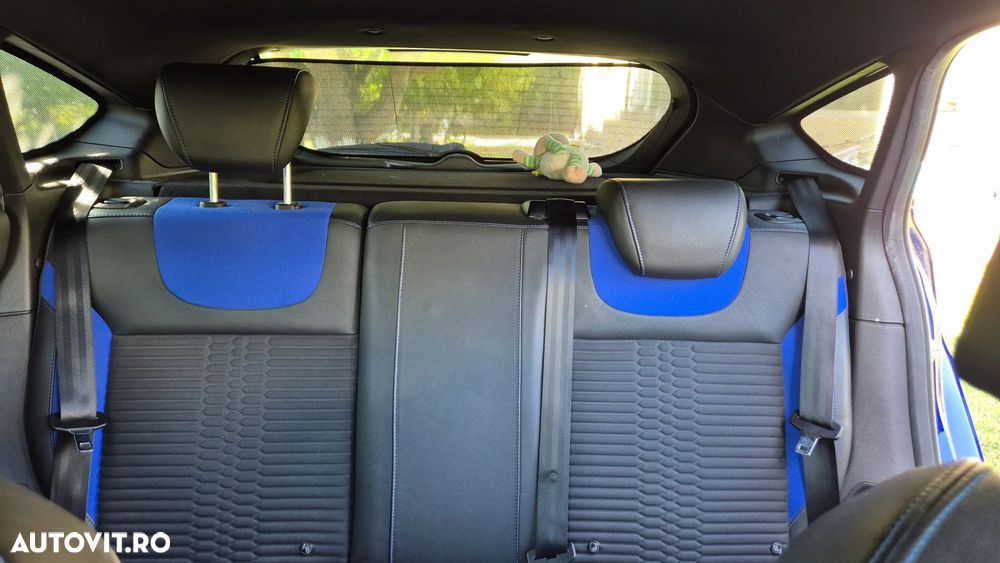Ford Focus - 17