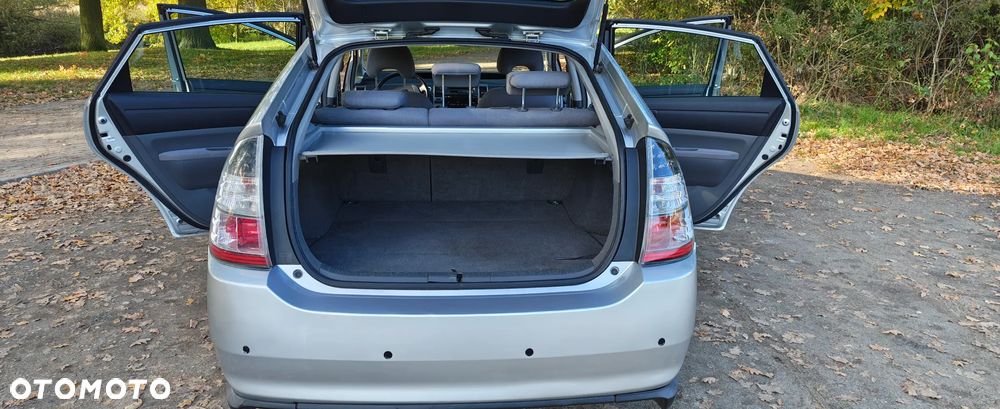 Toyota Prius 1.5 VVT-i Sol - 21