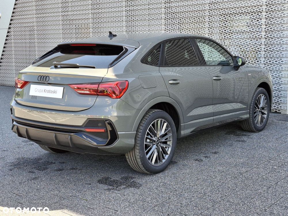 Audi Q3 Sportback - 5