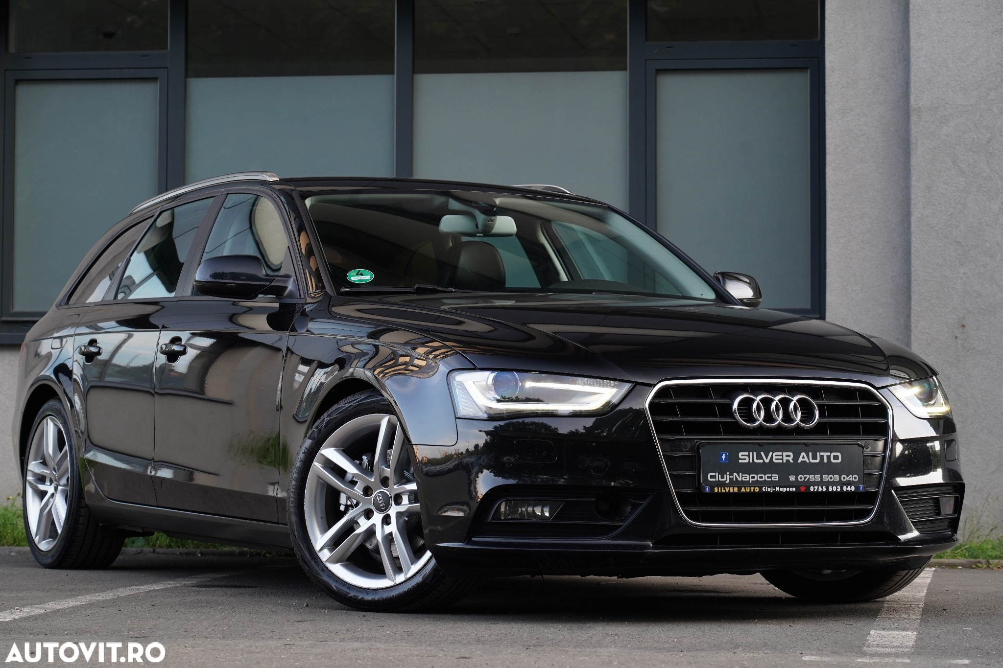 Audi A4 Avant 40 TDI S tronic S line - 18
