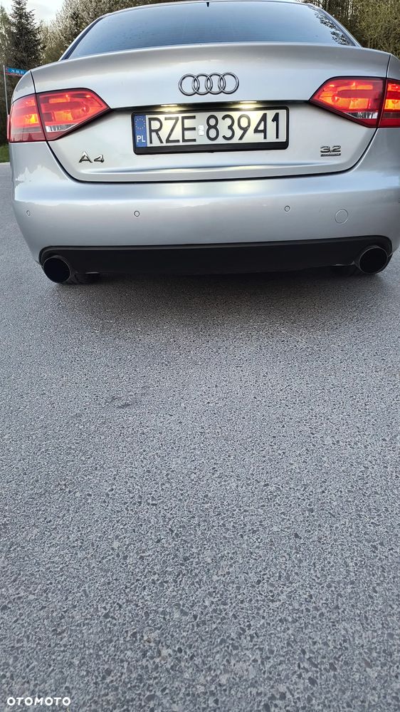 Audi A4 Limousine 3.2 FSI Quattro - 15