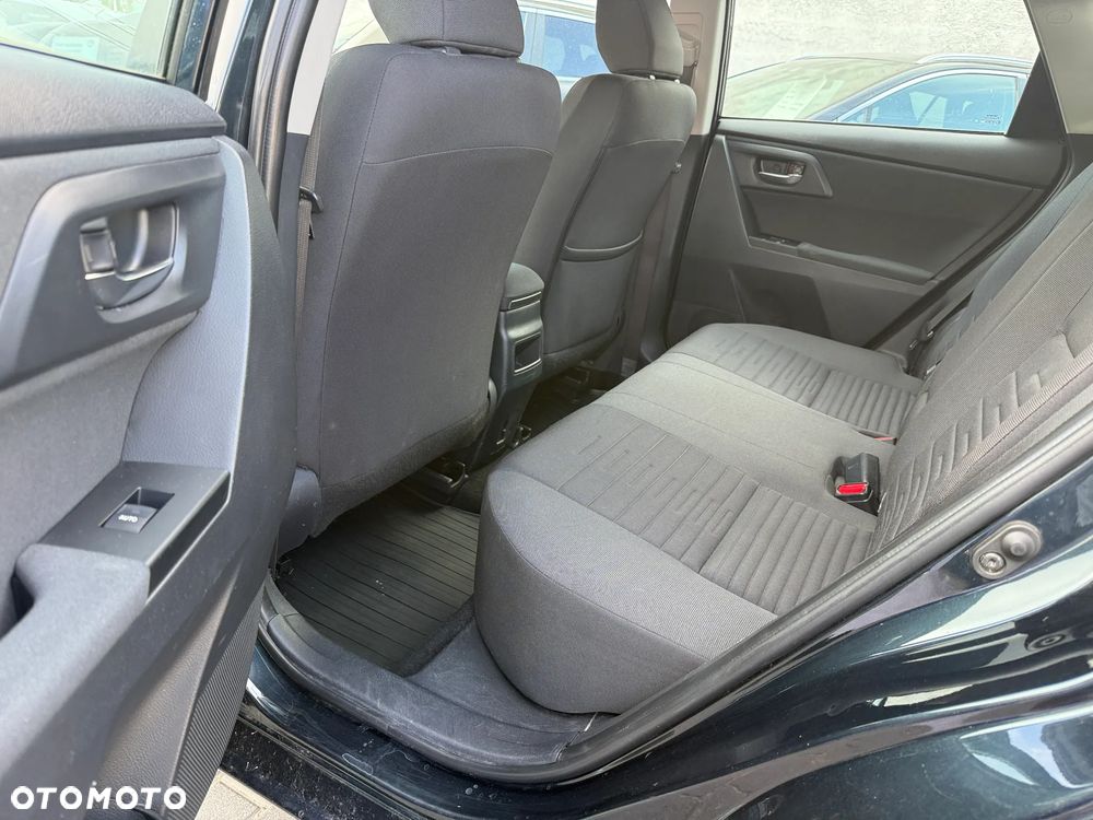 Toyota Auris 1.6 Premium - 18