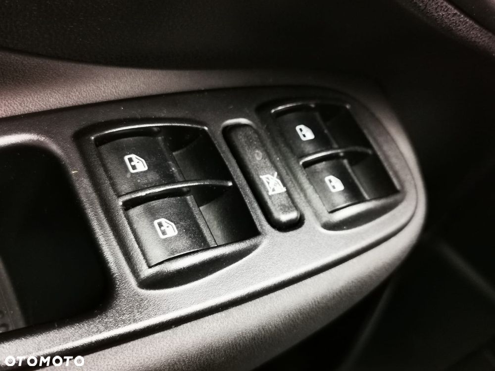 Fiat 500L 1.4 16V City Cross - 19