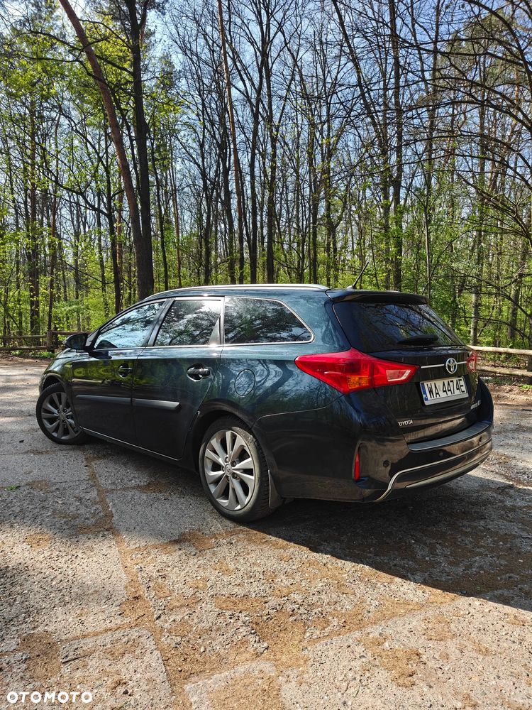 Toyota Auris - 4