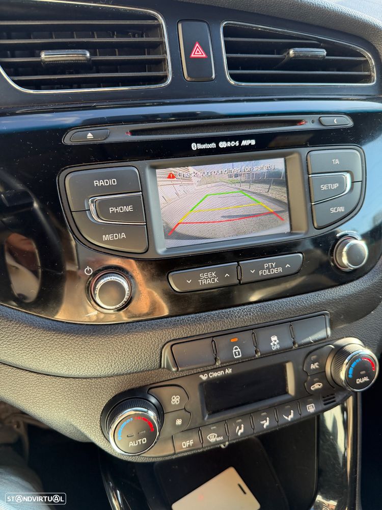 Kia Ceed S Coupé 1.6 CRDi TX - 19