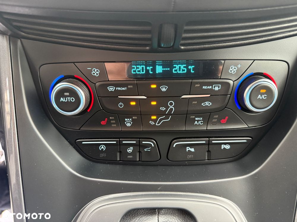 Ford Kuga 1.5 EcoBoost 4x4 Vignale - 30