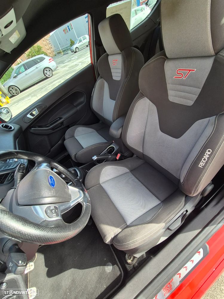 Ford Fiesta 1.6 T ST - 7