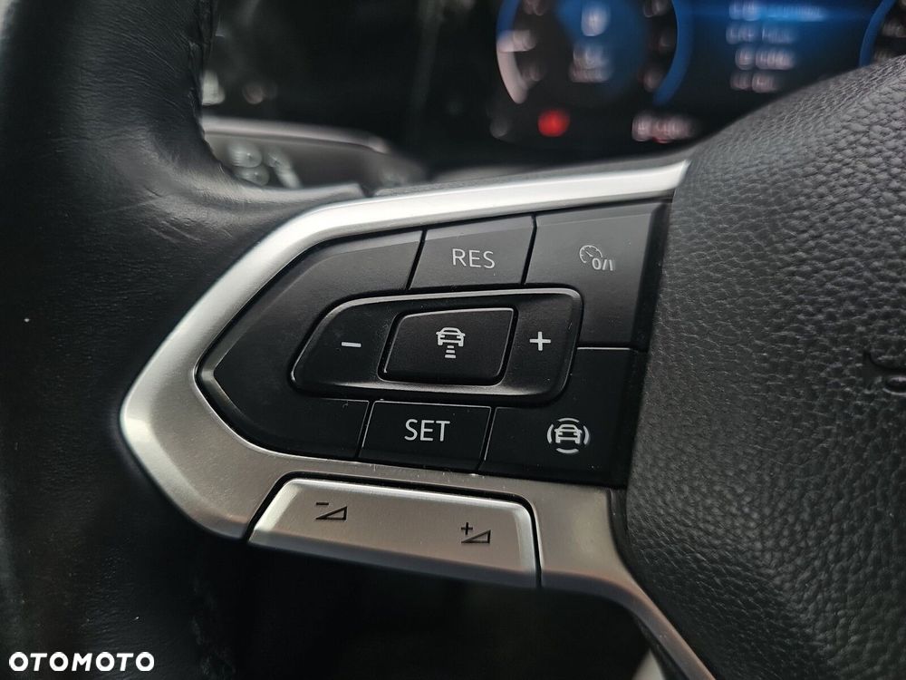 Volkswagen Golf - 19