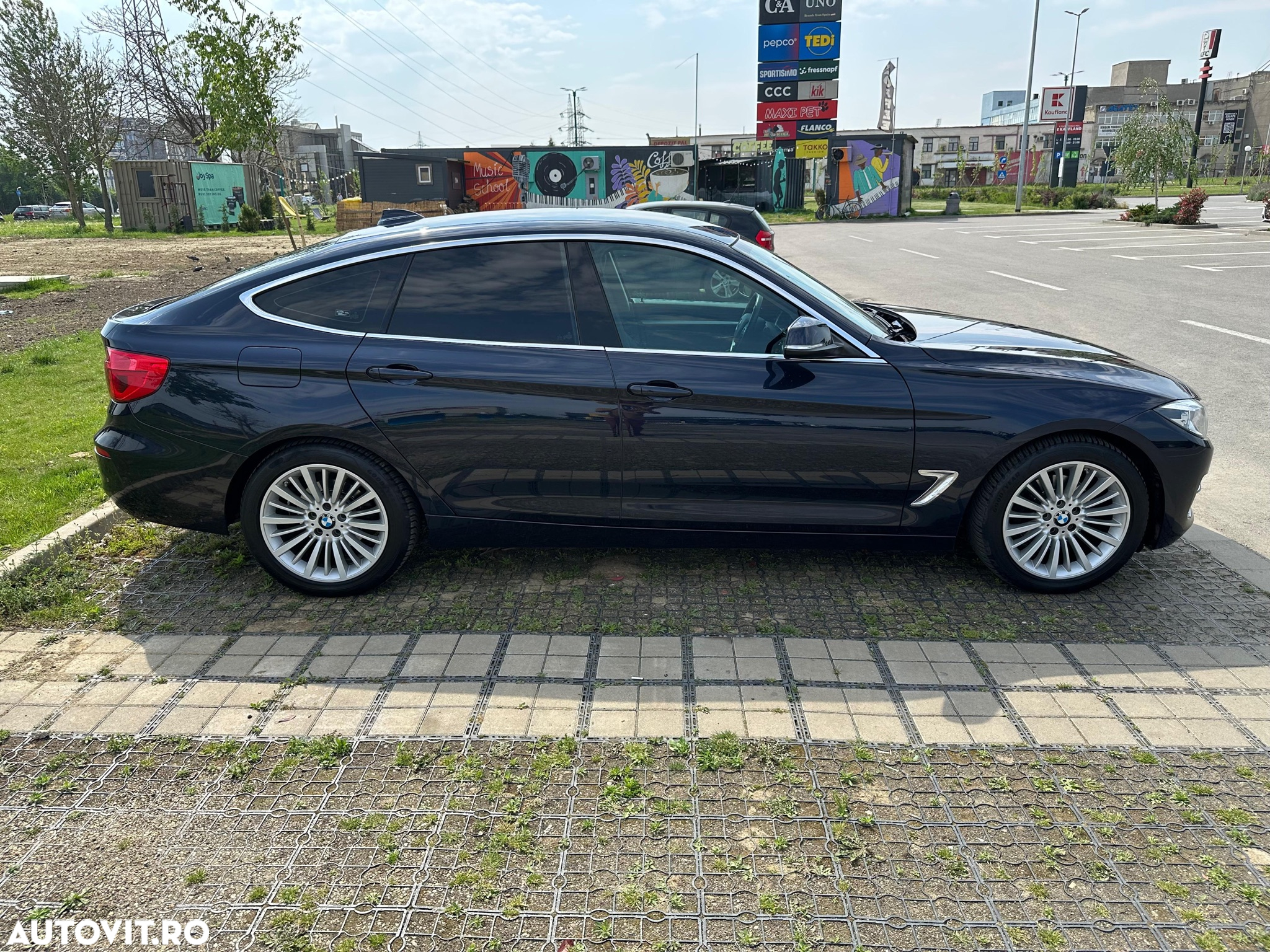 BMW Seria 3 320d xDrive GT Aut. Luxury Line - 6