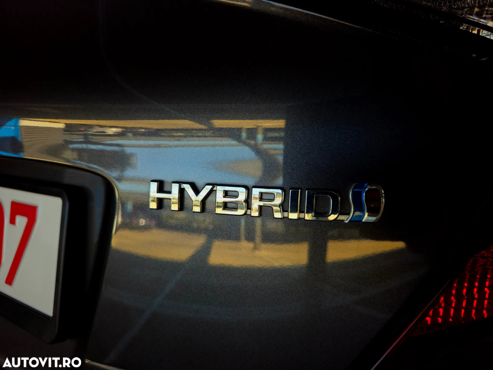 Toyota C-HR 2.0 Hybrid Team Deutschland - 13