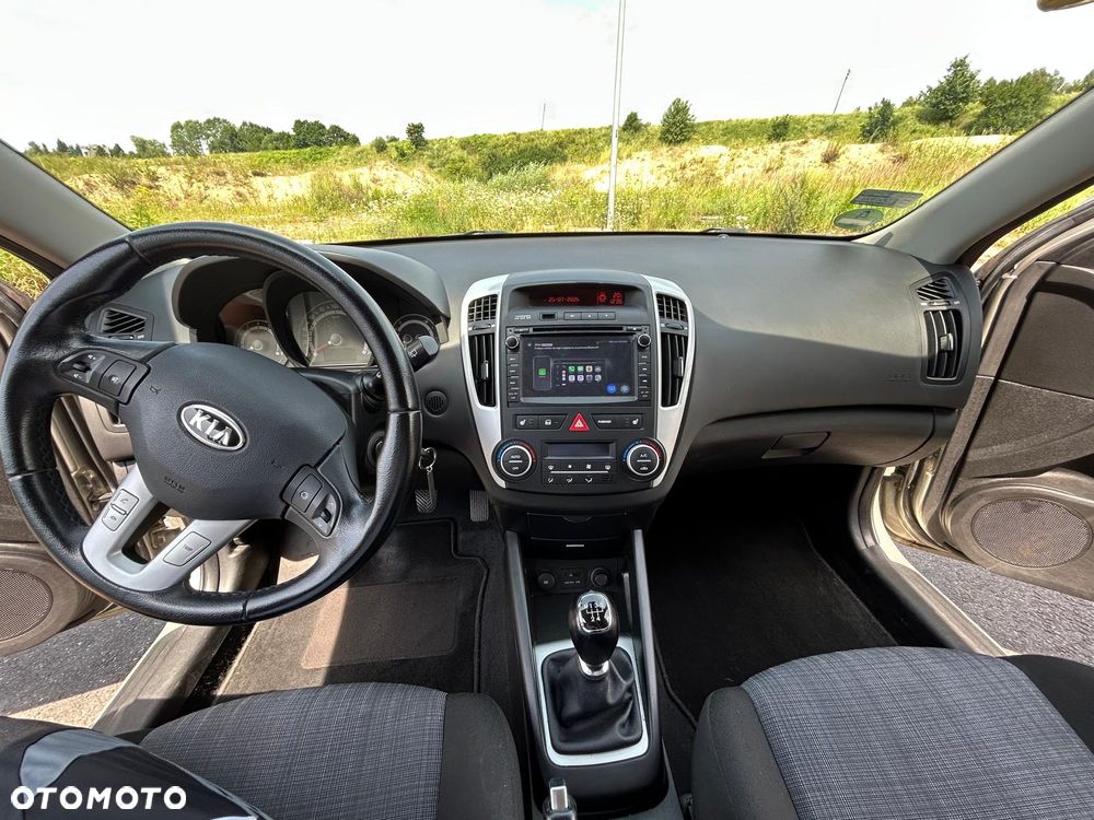 Kia Ceed 1.4 Comfort - 11