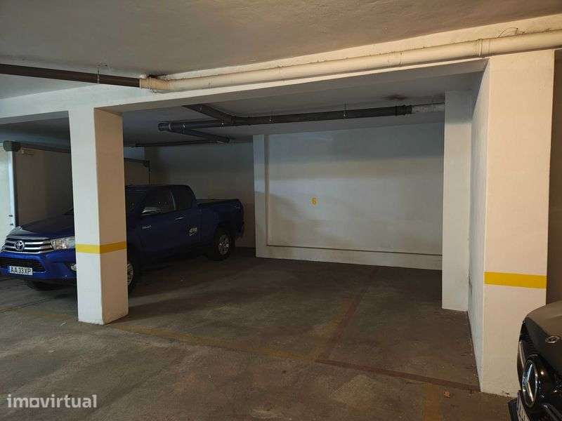 Arrendamento Aluguer Garagem Garagens Rua do Taxa (Braga) - Grande imagem: 4/10