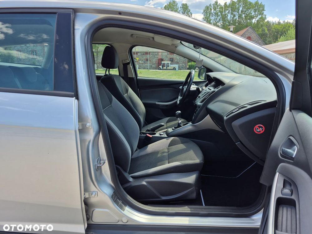 Ford Focus 1.6 TDCi Ambiente - 22
