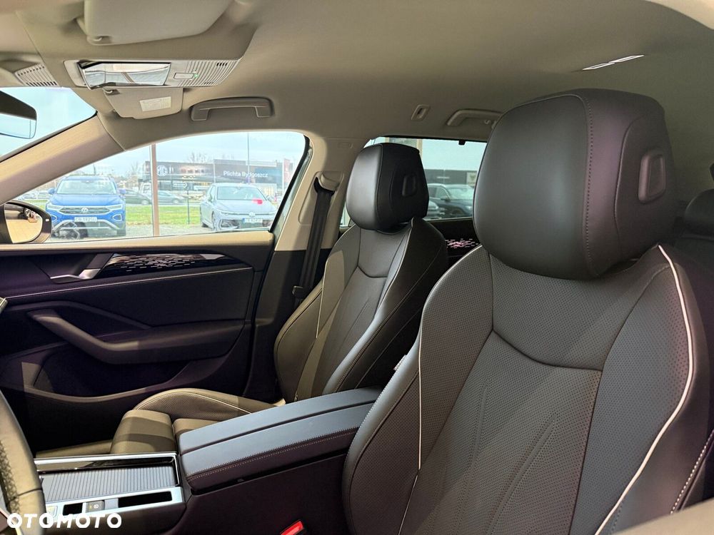 Volkswagen Passat Variant - 13