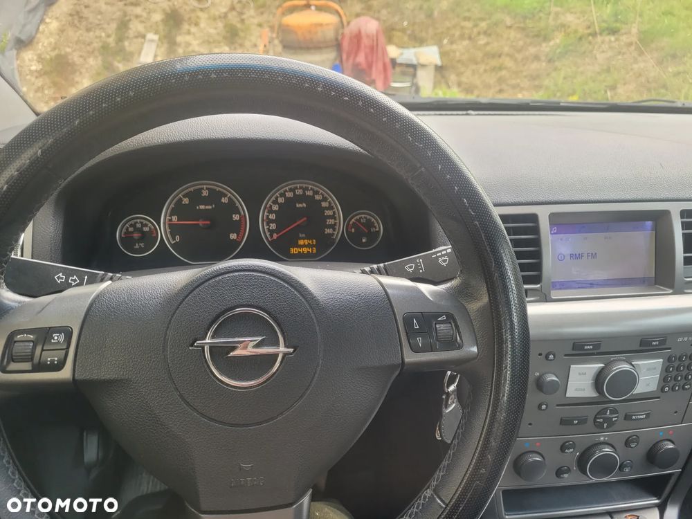 Opel Vectra 1.9 CDTI Cosmo - 10