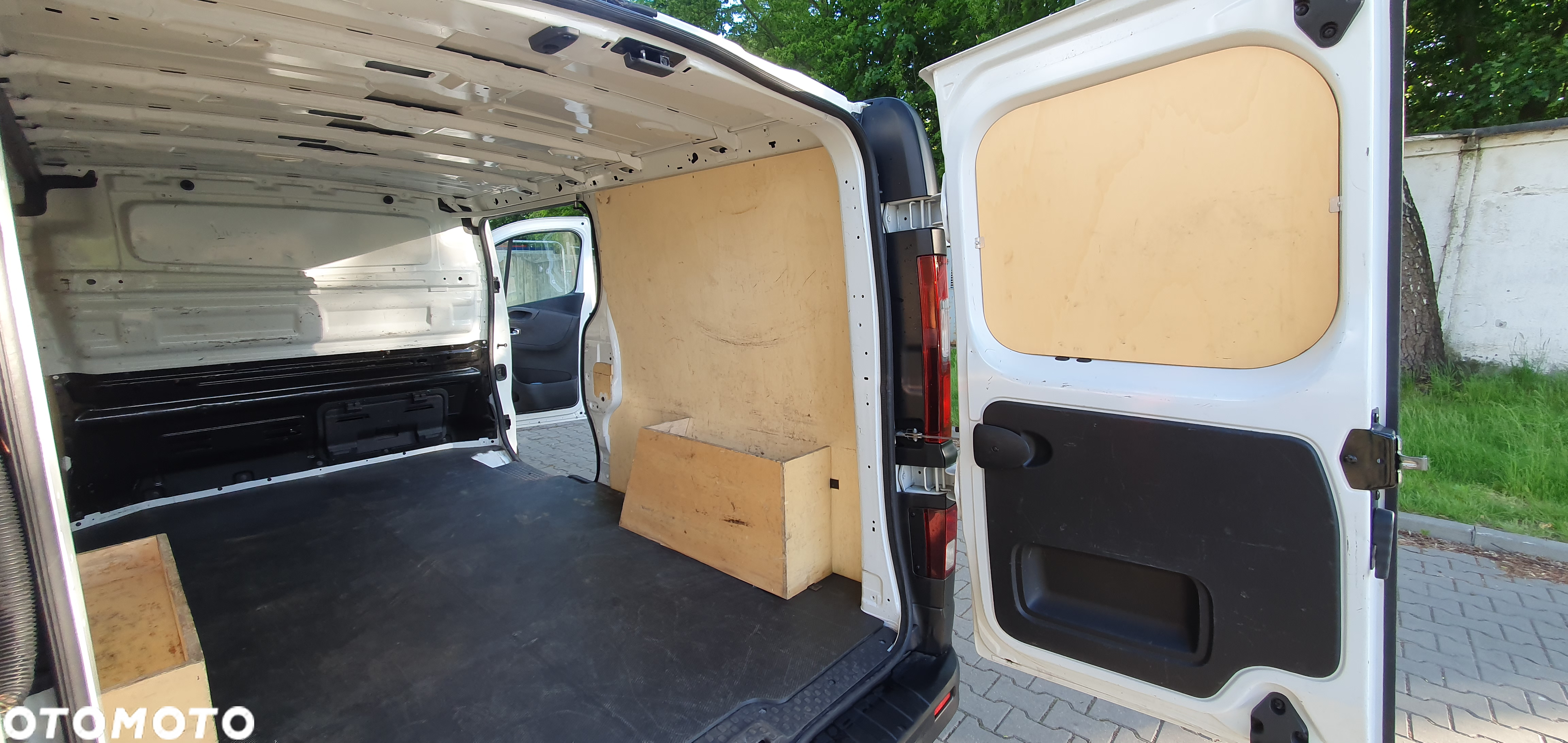 Renault Trafic - 28