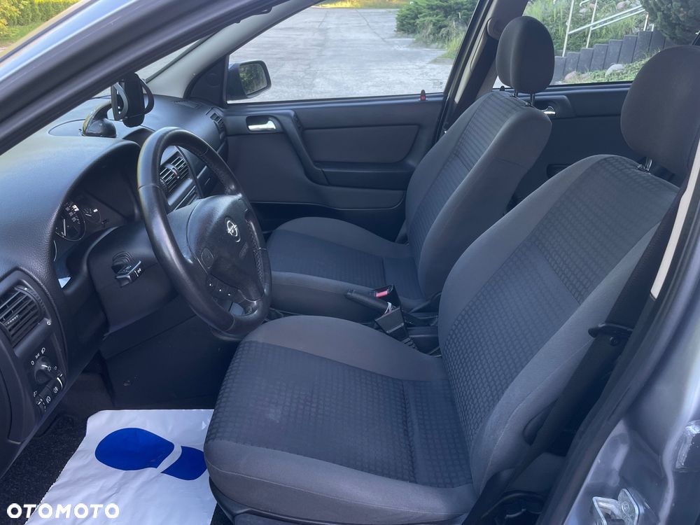 Opel Astra 1.6 NJoy - 6